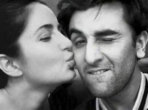 Ranbir Kapoor | Katrina Kaif | Share | First | Candid | Pictures - Filmibeat