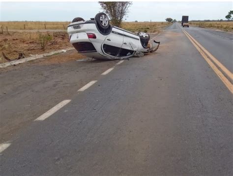 Idosa Socorrida Suspeita De Fraturas Ap S Carro Capotar Na Mg