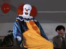 Pennywise Scary GIF - Pennywise Scary - Discover & Share GIFs