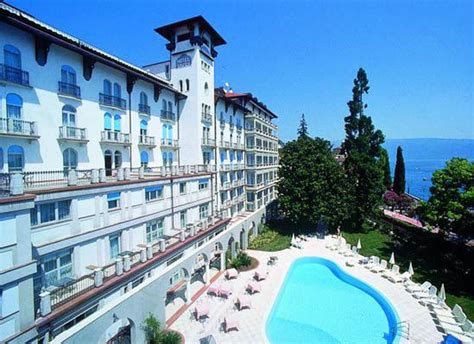 VisitsItaly.com - Welcome to Hotel Savoy Palace, Gardone Riviera , Lake Garda, Lombardia