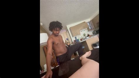 HE PLAYS WITH MY PUSSY WHILE ON FACETIME WITH HIS FRIEND Pornhub