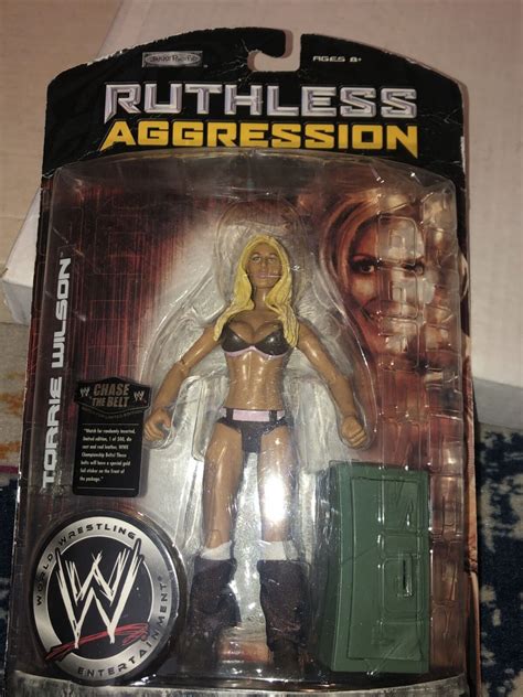 WWE WWF TORRIE WILSON ACTION FIGURE RUTHLESS AGGRESSION SERIES 28