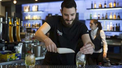 Diageo Apuesta Por Los Jóvenes Capacitará Gratuitamente A 25 Bartenders