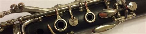 Putting On a Clarinet Reed (with 30 Beginners) - CrossingTheBreak.com