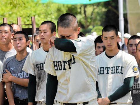 センバツ準vの報徳学園が2年連続の5回戦敗退 今秋ドラフト候補の堀「ずっと楽しかった」と笑顔で涙 ライブドアニュース