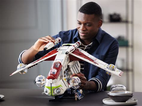 Lego Releases Massive Star Wars Ucs Republic Gunship With