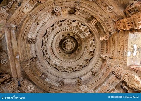 Carved Ceiling Of The Sun Temple Modhera In Gujarat Stock Photo