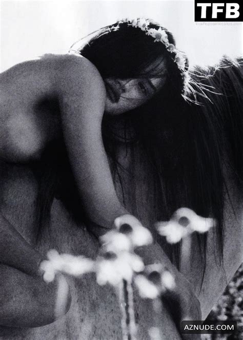 Rosie Huntington Whiteley Nude And Sexy Photos Collection From Various Events And Photoshoots