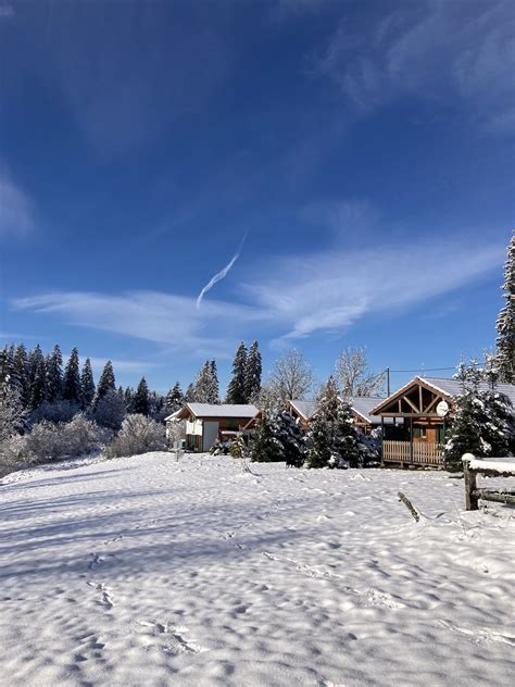 Chalet Le H Tre La Favi Re Lac Des Rouges Truites Jura Jura Tourisme