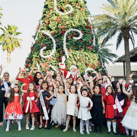 Santa Claus Llega A La Plaza Mall En McAllen DeShoppingEnTexas