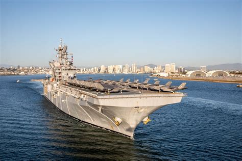 Dvids Images Uss Tripoli And Marine Aircraft Group 13 Demonstrate Lightning Carrier Concept