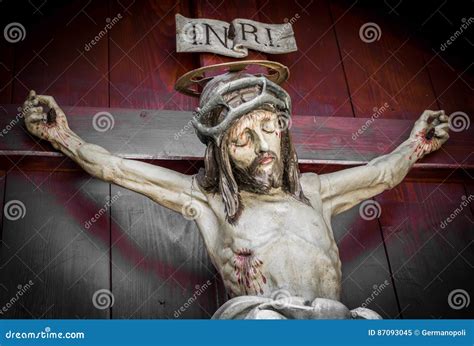 Jesus Na Cruz Imagem De Stock Imagem De Sangue Messias