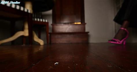 Giantess Milf Unaware Thisvid