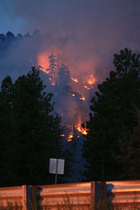 Mount Charleston Fire Forces Evacuations Burns 10 Acres Of Forest Land