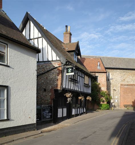 The Green Dragon Church Street © Habiloid Geograph Britain And