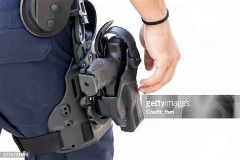 Police Officer Riot Gear Photos And Premium High Res Pictures Getty Images