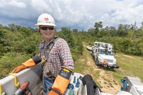 Lineman Salary Bulletin Special Report: NPU's Salary, Overtime Costs