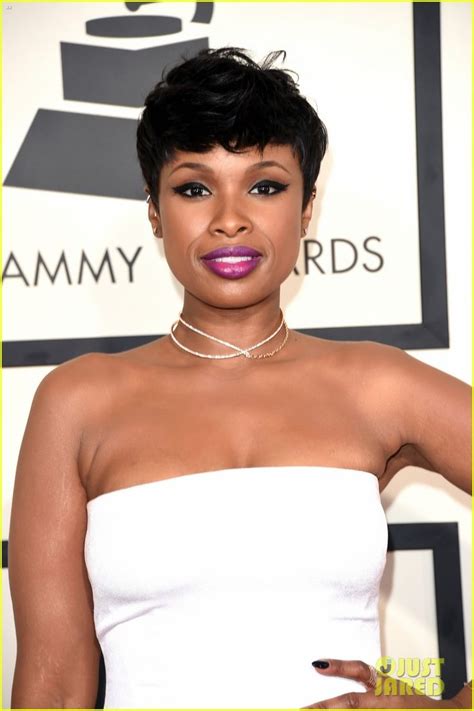 Jennifer Hudson Is A Vision In White At Grammys 2015 Jennifer Hudson