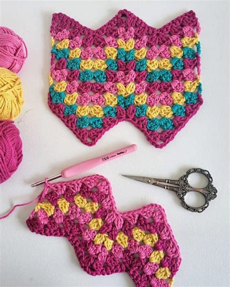 How To Crochet The Granny Ripple Stitch Tutorial Annie Design Crochet