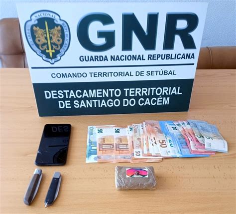 Gnr Deteve Dois Homens Por Tráfico De Droga Em Sines E Grândola Rádio