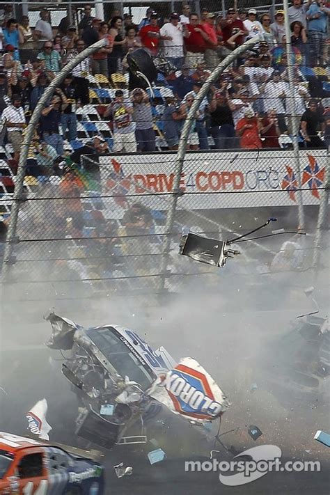 Last lap crash: Kyle Larson crashes into the catch fence at Daytona