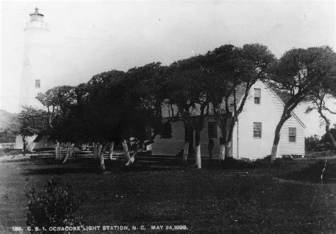 Ocracoke Lighthouse - Ocracoke Navigator