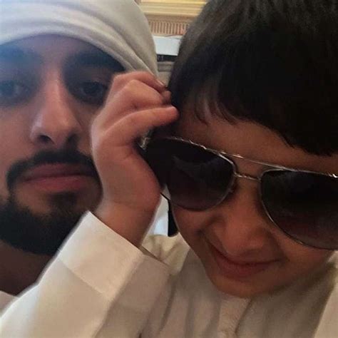 Ahmed Bin Mohammed Bin Rashid Al Maktoum Y Su Sobrino Rashed Bin Saeed