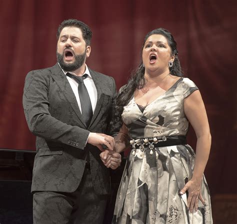 Cierra la Temporada lírica 2022 del Teatro Colón con Tosca junto a la