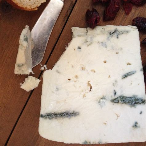 How To Create An Amazing Cheese Platter — The Mom 100