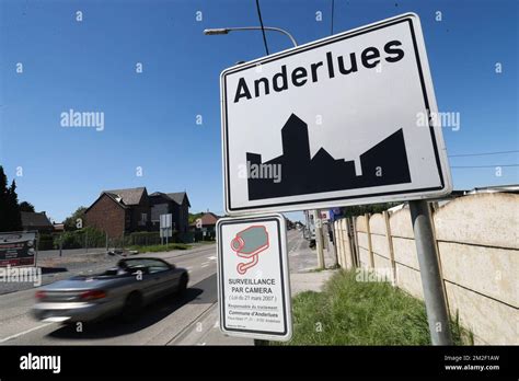 Illustration Shows The Name Of The Anderlues Municipality On A Road