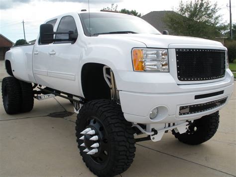 Completely Modified Custom 07 Frost White Gmc Denali 3500 4x4 4 Door Dually Lifte Diesel Bombers