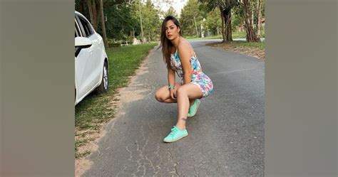 Larissa Riquelme Se Olvida De Todo Y Regala Foto En Bikini A Sus