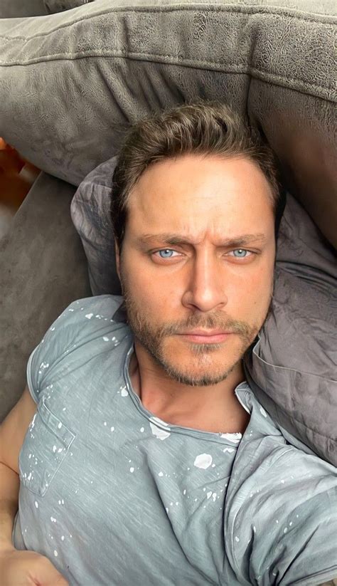 Burak çelik Hot actors Good looking men Turkish actors