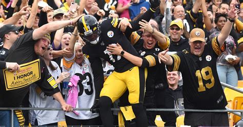 Pittsburgh Steelers Fan Confidence Soars After Huge Win Over The Colts