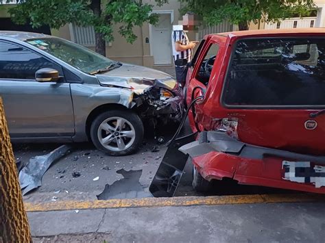 Tres Autos Da Ados Por Un Choque En Mitre Y Lamadrid Diario El Norte