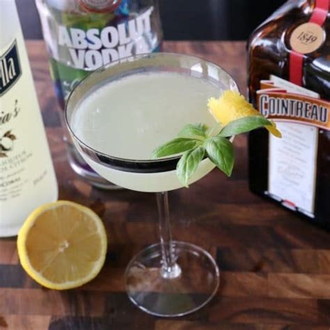 Lemon Drop Martini Limoncello Cocktail Drink Recipe