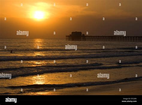 Oceanside Pier Sunset Oceanside California Stock Photo Alamy