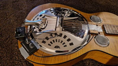 Amplifying A Resonator Guitar Via A Fender The Isnn