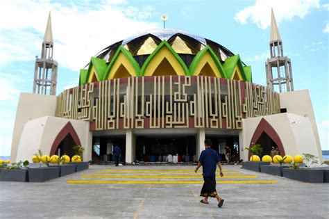 Masjid Terapung Bj Habibie Parepare Mulai Difungsikan Taufan Pawe Dan