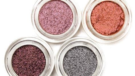 MAC Undercover Nude Nail Lacquer Review Photos Swatches Nail Lacquer Nude Nails Nails