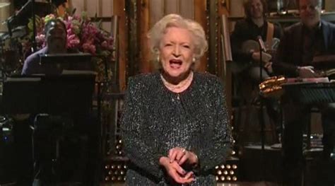 Betty White Boosts 'SNL' Ratings | HuffPost Latest News