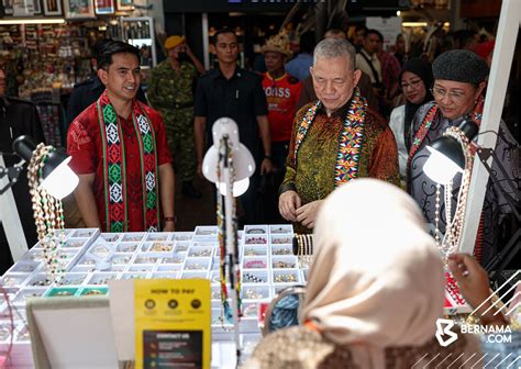 Bernama On Twitter Timbalan Perdana Menteri Datuk Seri Fadillah Yusof