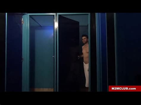 Sexo en una casa de baños gay XVIDEOS