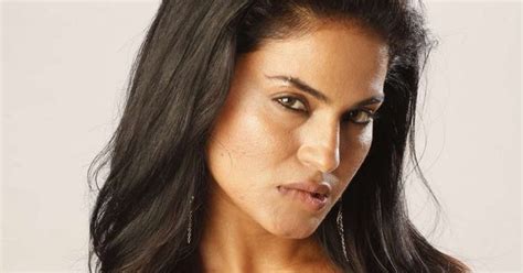 Mutham Thara Vaa Actress Veena Malik Hot Stills Tamil Cinema News