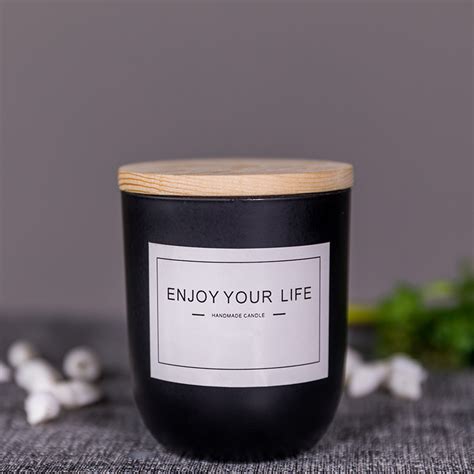 Personalized Wholesale Luxury Black Glass Scented Soy Wax Candle With