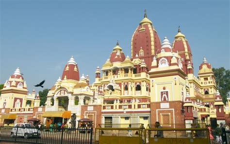 Visita Guiada A Los Templos De Delhi Templo De Iskcon Templo Del Loto