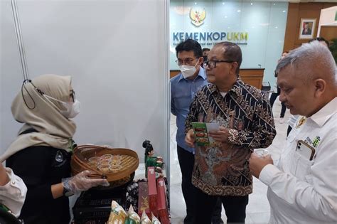 Kemenkop Ukm Gelar Asn Serbu Lokal Keren Perluas Pasar Umkm Antara News