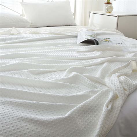Queen Size Cooling Blanket Lightweight Breathable Summer Blanket Derived From Cotton For Hot