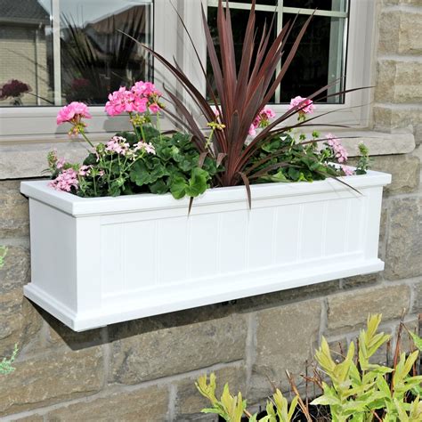 Mayne Inc Cape Cod Self Watering Plastic Window Box Planter Reviews