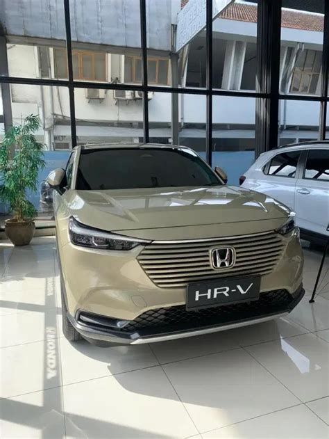 Honda Hrv E Cvt Mobil Baru Lacak Harga